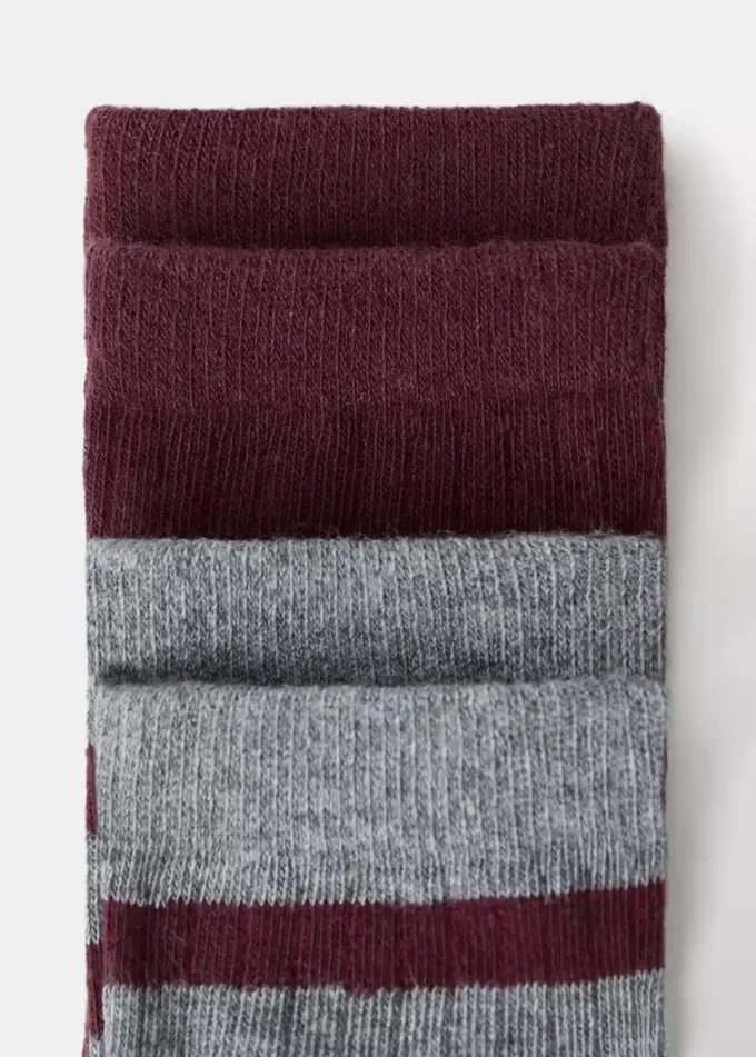 2 pary skarpetek we wzory 2 pary skarpetek we wzory