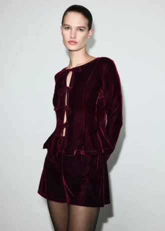 Aksamitna bluzka z kokardkami