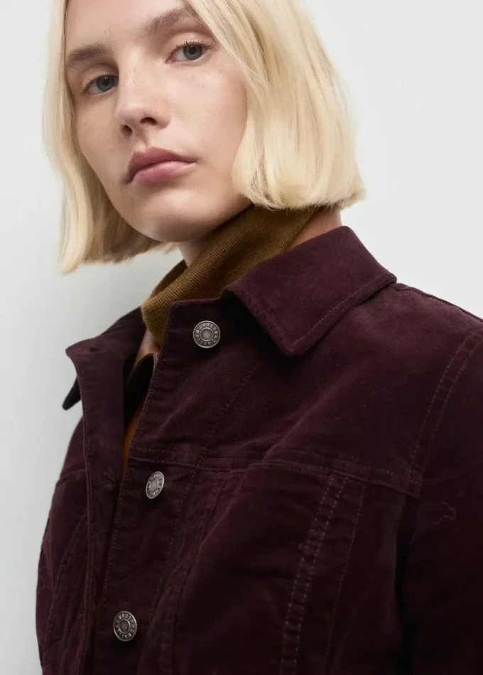 Aksamitna kurtka bomberka z przeszyciami Aksamitna kurtka bomberka z przeszyciami