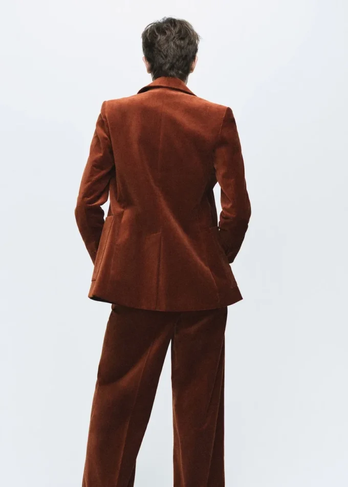 Aksamitna marynarka z kieszeniami Aksamitna marynarka z kieszeniami