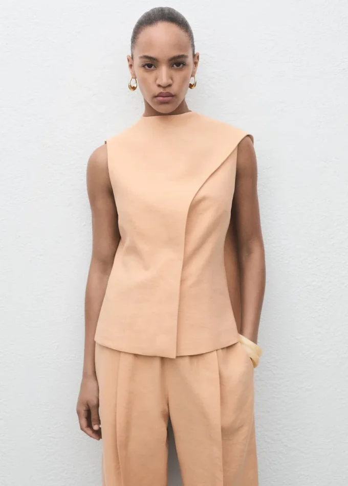 Asymetryczna bluzka z chustą Asymetryczna bluzka z chustą