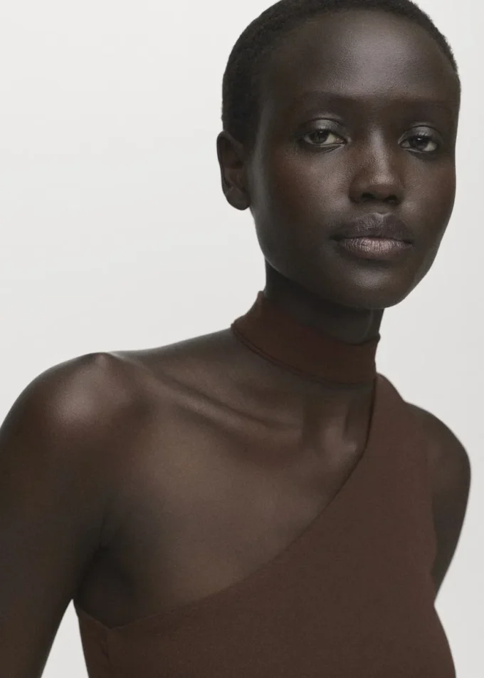 Asymetryczna bluzka z chustą Asymetryczna bluzka z chustą