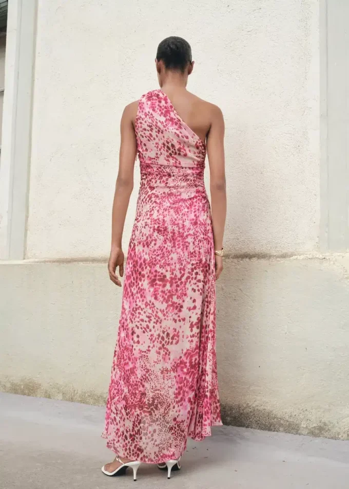 Asymetryczna sukienka w zwierzęcy wzór Asymetryczna sukienka w zwierzęcy wzór