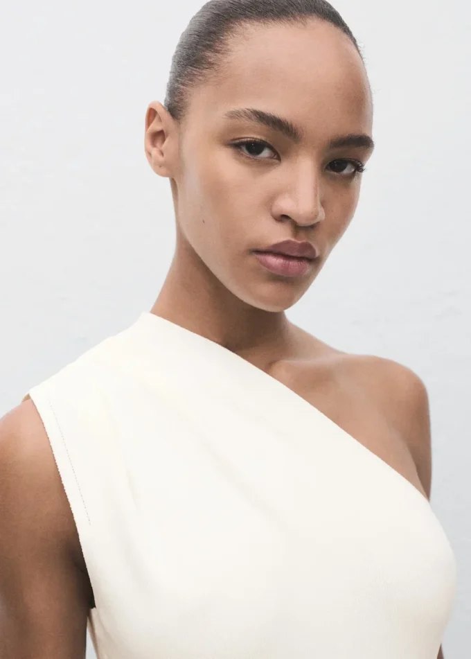 Asymetryczna sukienka z dzianiny Asymetryczna sukienka z dzianiny