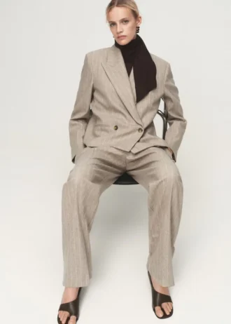 Asymetryczne skórzane sandały