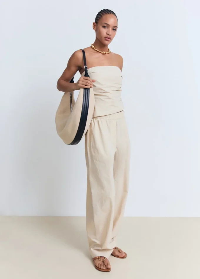 Asymetryczny top bez ramiączek Asymetryczny top bez ramiączek