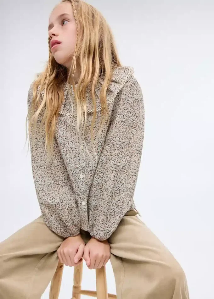 Bawełniana bluzka w kwiatowy wzór Bawełniana bluzka w kwiatowy wzór