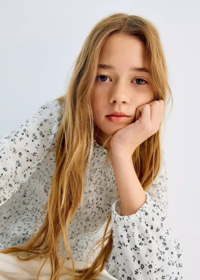 Bawełniana bluzka w kwiatowy wzór Bawełniana bluzka w kwiatowy wzór