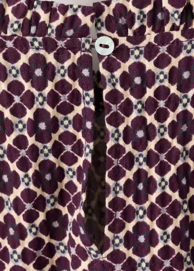 Bawełniana bluzka w kwiatowy wzór Bawełniana bluzka w kwiatowy wzór