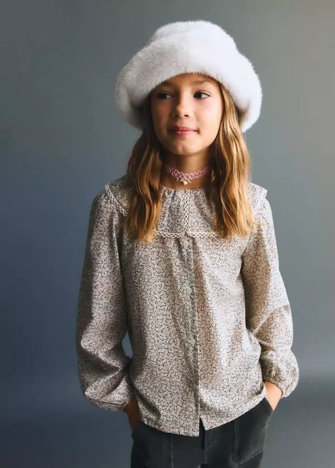 Bawełniana bluzka w kwiatowy wzór Bawełniana bluzka w kwiatowy wzór