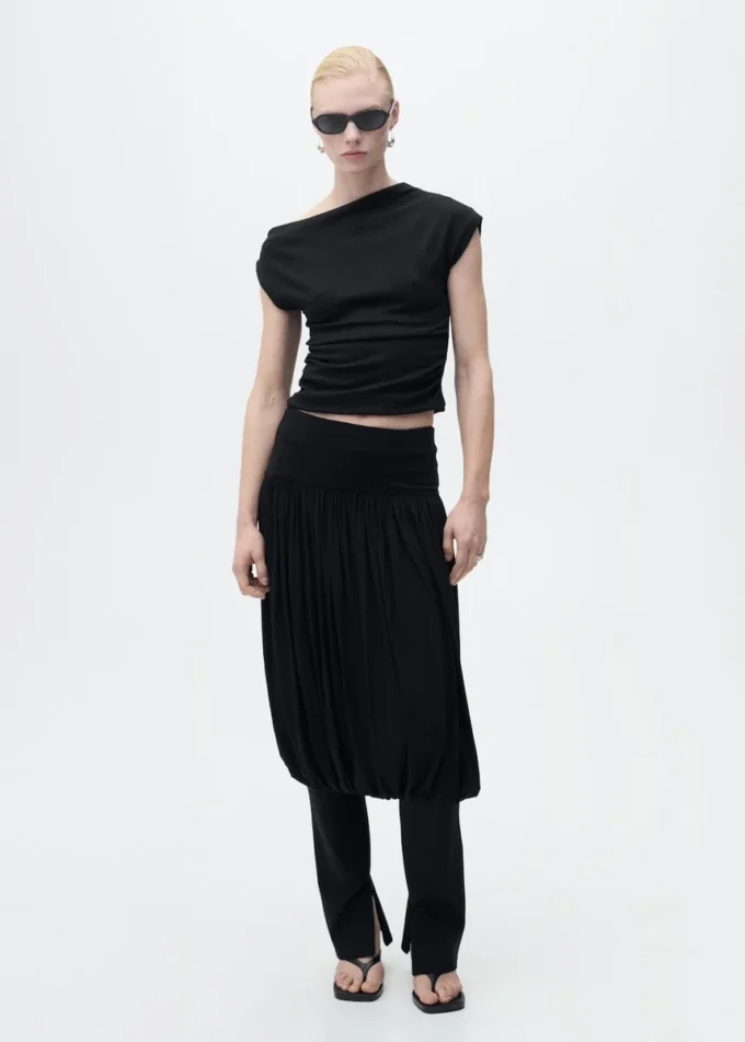 Bawełniana bluzka z asymetrycznym dekoltem Bawełniana bluzka z asymetrycznym dekoltem