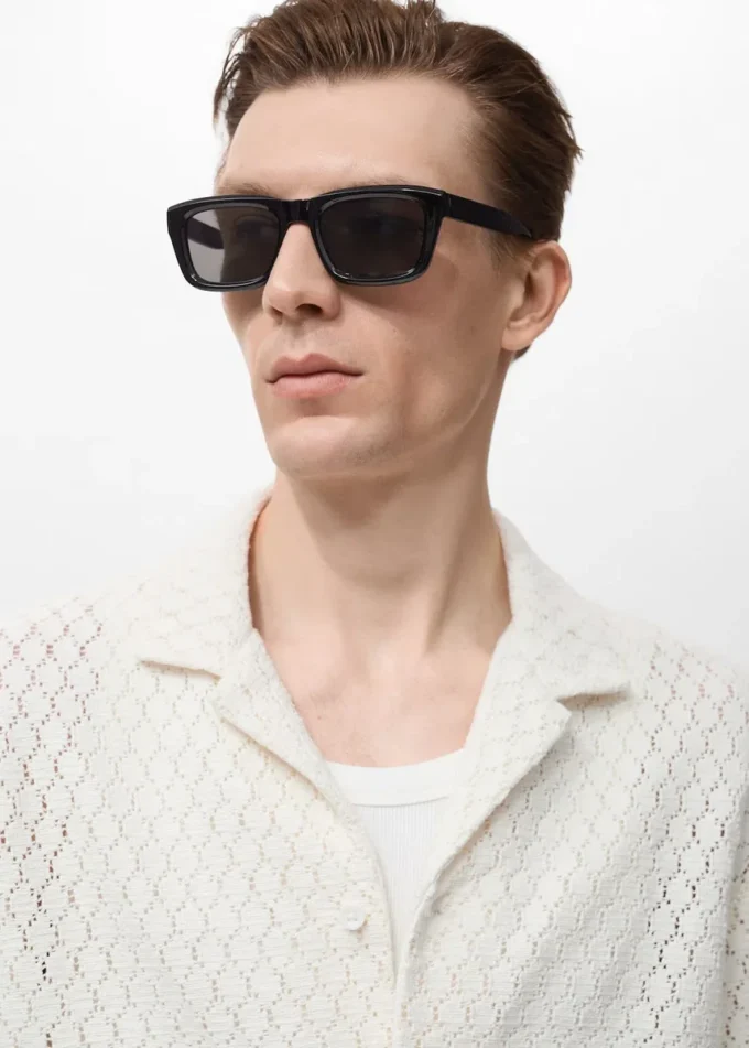 Bawełniana bluzka z koronkowymi detalami Bawełniana bluzka z koronkowymi detalami