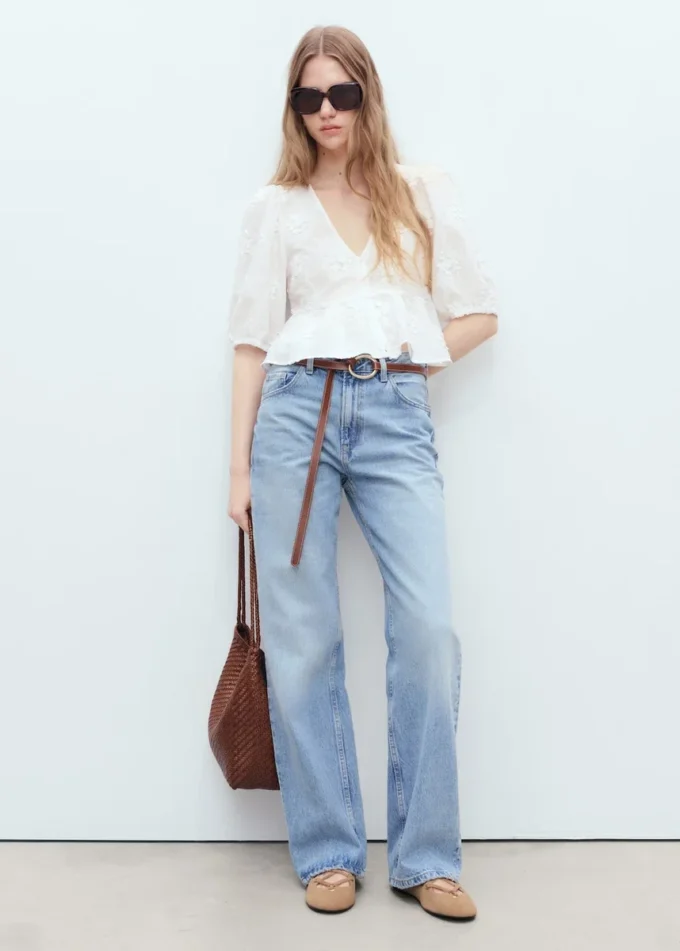 Bawełniana bluzka z kwiatowym haftem Bawełniana bluzka z kwiatowym haftem