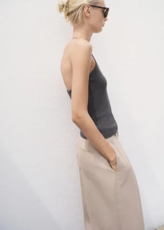 Bawełniana bluzka z odkrytymi plecami