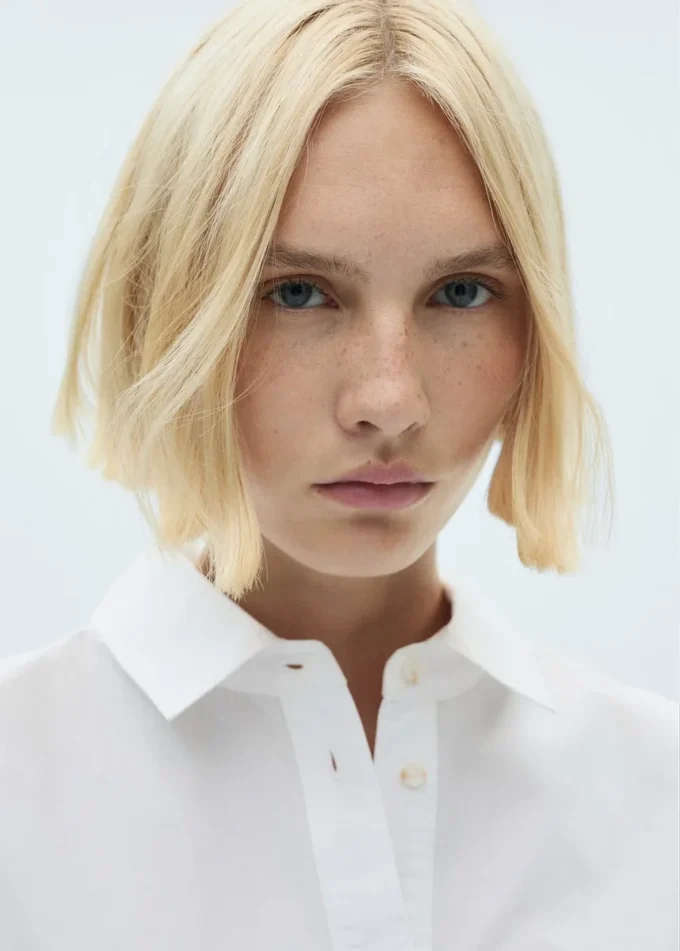 Bawełniana koszula z ozdobnym guzikiem Bawełniana koszula z ozdobnym guzikiem