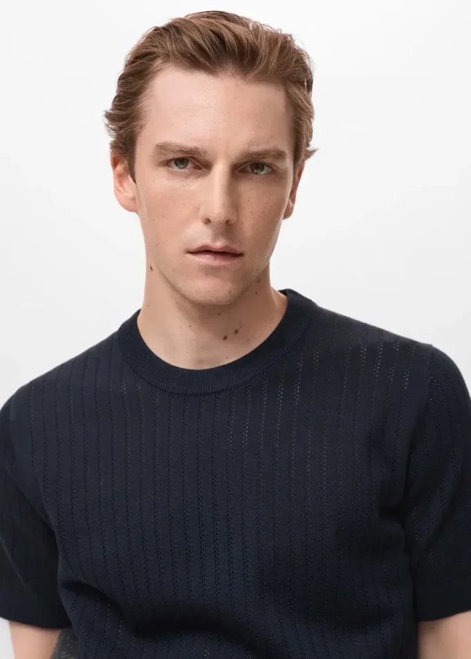 Bawełniana koszulka w paski z ażurowym wzorem Bawełniana koszulka w paski z ażurowym wzorem