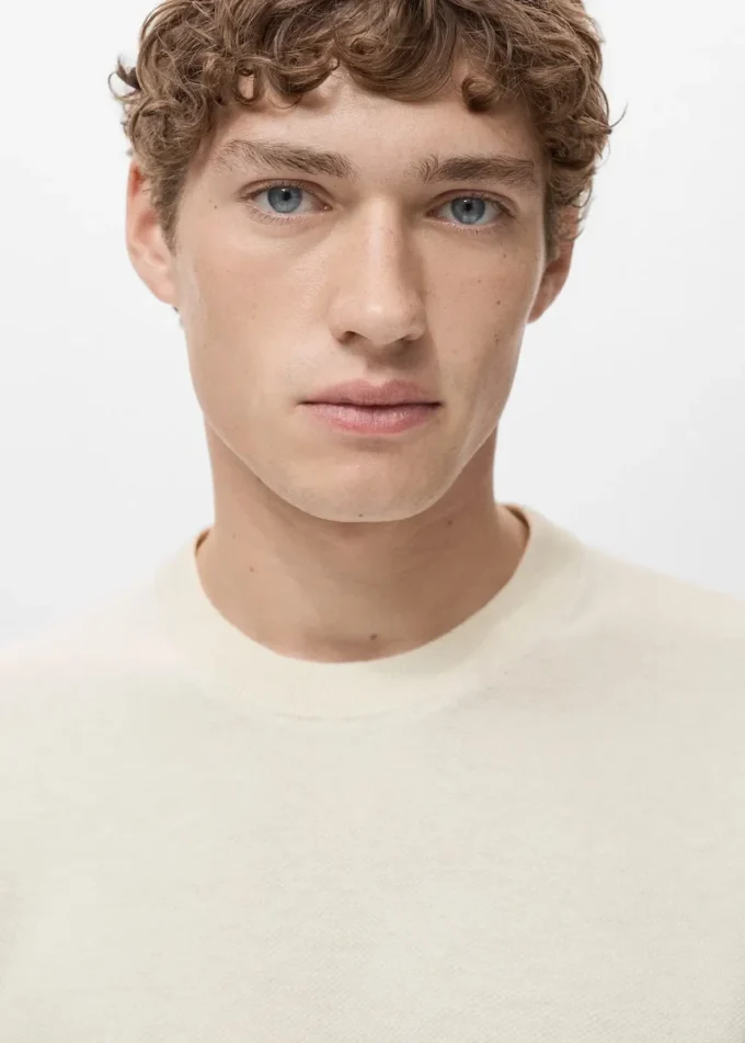 Bawełniana koszulka z cienkiej dzianiny Bawełniana koszulka z cienkiej dzianiny