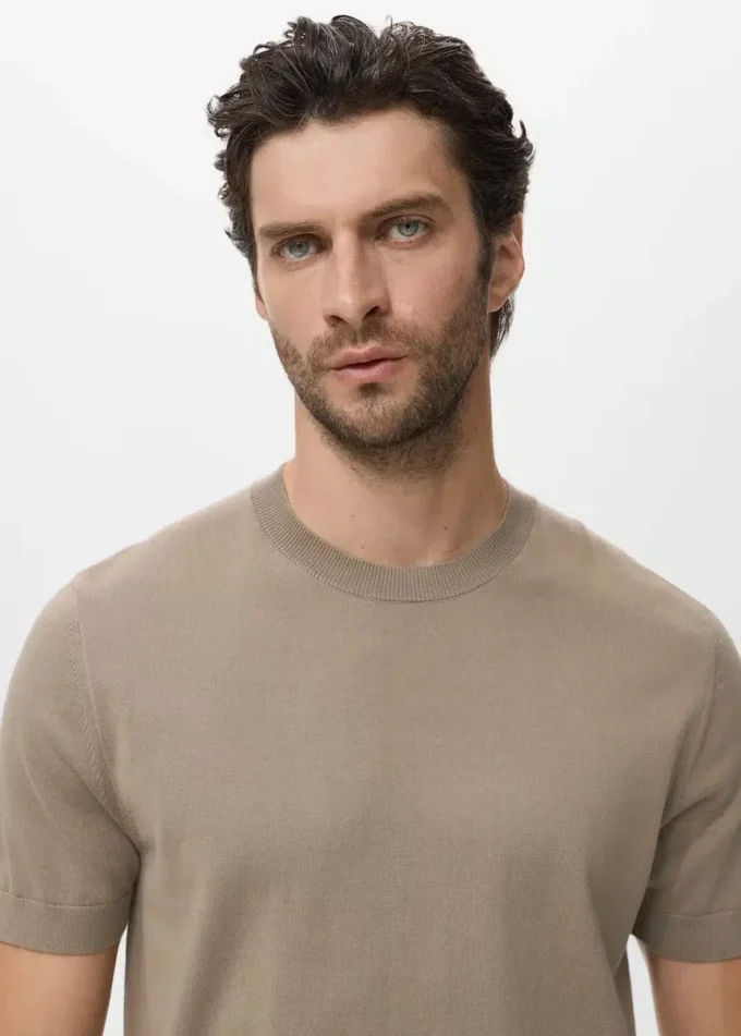 Bawełniana koszulka z cienkiej dzianiny Bawełniana koszulka z cienkiej dzianiny