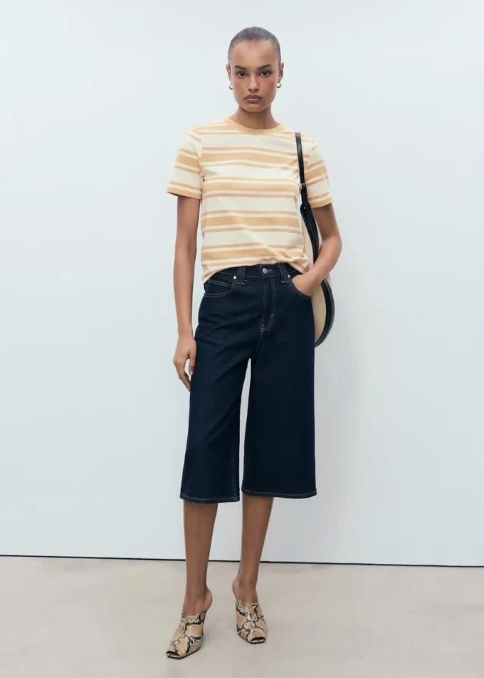 Bawełniana koszulka z kontrastowym kołnierzem Bawełniana koszulka z kontrastowym kołnierzem