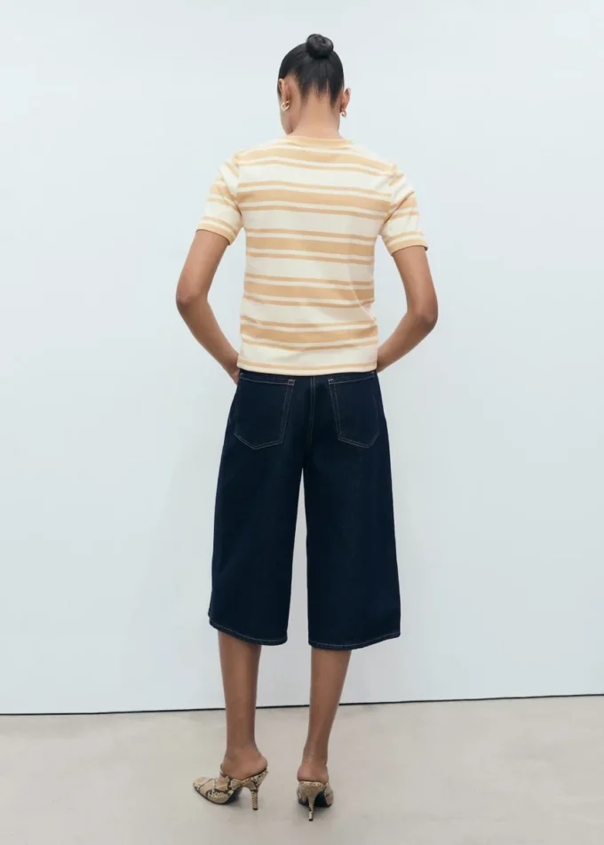 Bawełniana koszulka z kontrastowym kołnierzem Bawełniana koszulka z kontrastowym kołnierzem