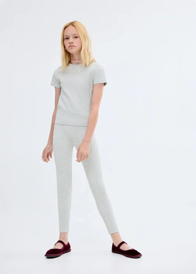 Bawełniana koszulka z prążkowanym splotem Bawełniana koszulka z prążkowanym splotem