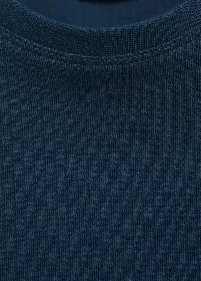 Bawełniana koszulka z prążkowanym splotem Bawełniana koszulka z prążkowanym splotem