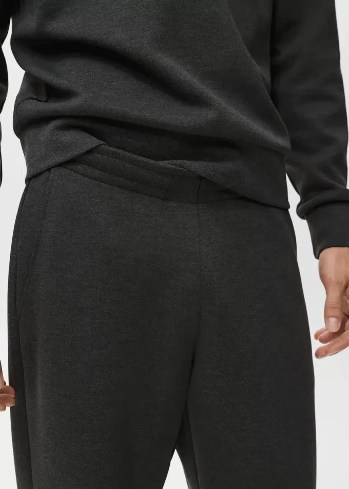 Bawełniane spodnie dresowe z elastyczną talią Bawełniane spodnie dresowe z elastyczną talią