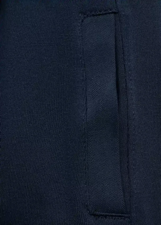 Bawełniane spodnie dresowe ze sznurkiem Bawełniane spodnie dresowe ze sznurkiem