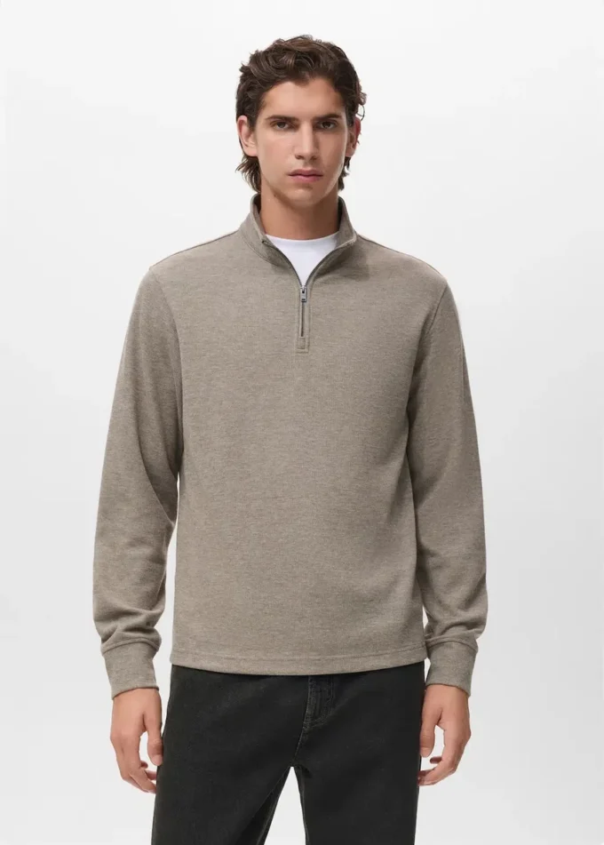 Bluza z kapturem i zamkiem błyskawicznym o regularnym kroju Bluza z kapturem i zamkiem błyskawicznym o regularnym kroju