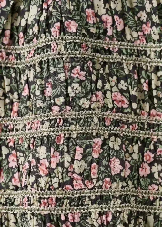 Bluzka w kwiatowy wzór Bluzka w kwiatowy wzór