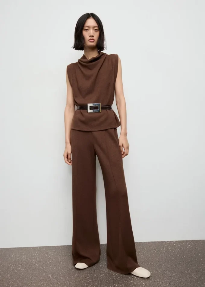 Bluzka z drapowanym dekoltem Bluzka z drapowanym dekoltem