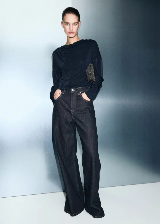 Bluzka z drapowanym dekoltem Bluzka z drapowanym dekoltem