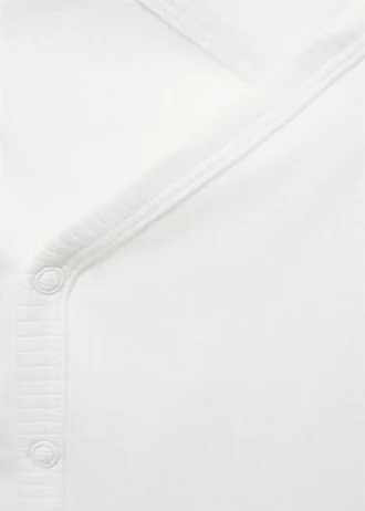 Body z dekoltem w szpic i guzikami