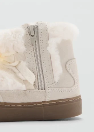 Botki z akcentami skórzanymi