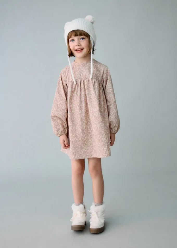 Botki z akcentami skórzanymi Botki z akcentami skórzanymi