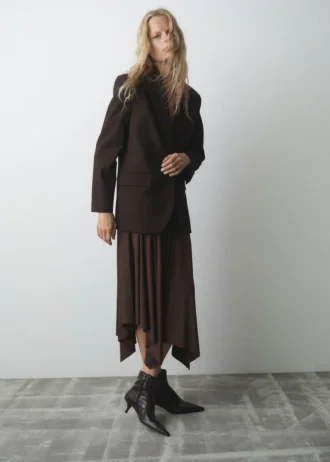 Botki z imitacji skóry krokodyla z ostrym czubkiem