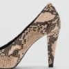 Buty na wysokim obcasie z nadrukiem zwierzęcym Buty na wysokim obcasie z nadrukiem zwierzęcym