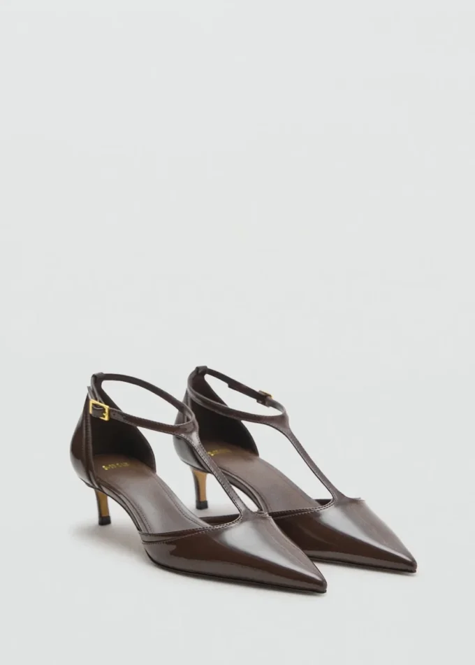Buty z lakierowanej skóry na niskim obcasie Buty z lakierowanej skóry na niskim obcasie