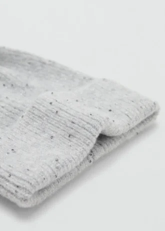 Błyszcząca czapka z cekinami