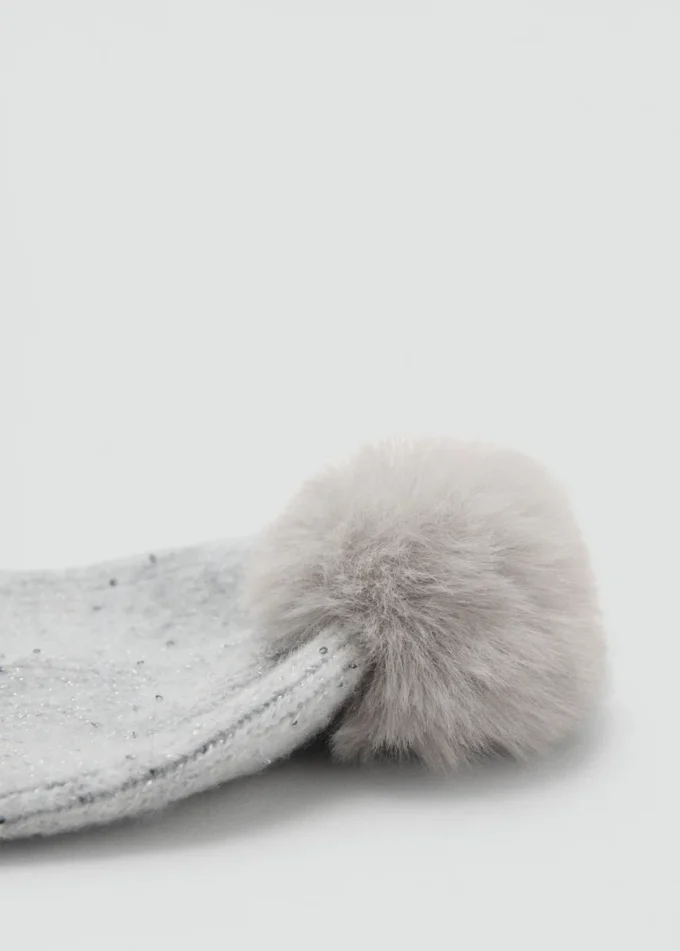 Błyszcząca czapka z cekinami