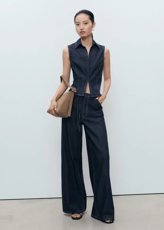 Dżinsowa bluzka z kontrastowymi szwami Dżinsowa bluzka z kontrastowymi szwami