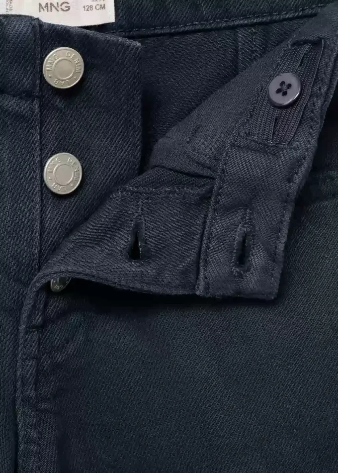 Dżinsowe spodnie z guzikami