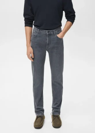 Dżinsy Patrick o dopasowanym kroju i wyjątkowo miękkim materiale