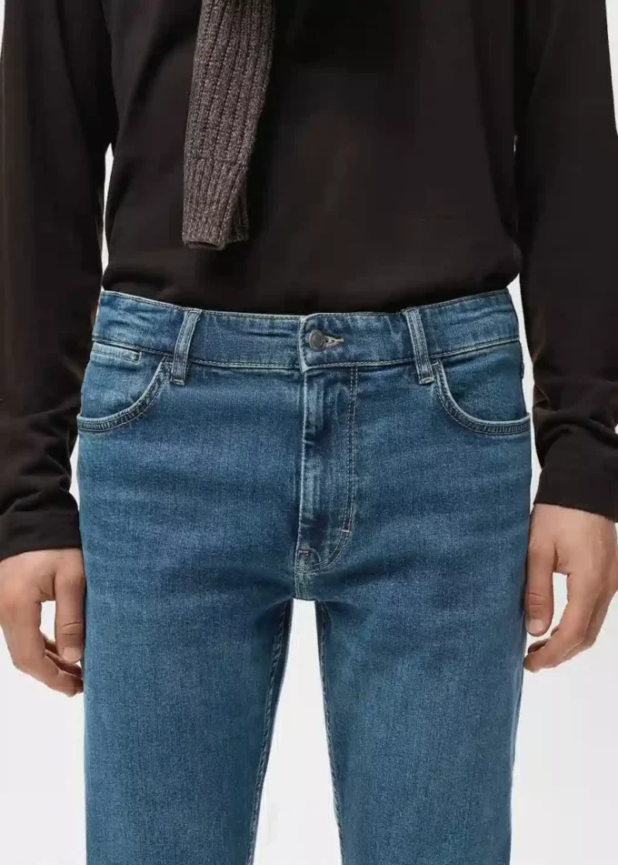 Dżinsy Patrick o dopasowanym kroju i wyjątkowo miękkim materiale