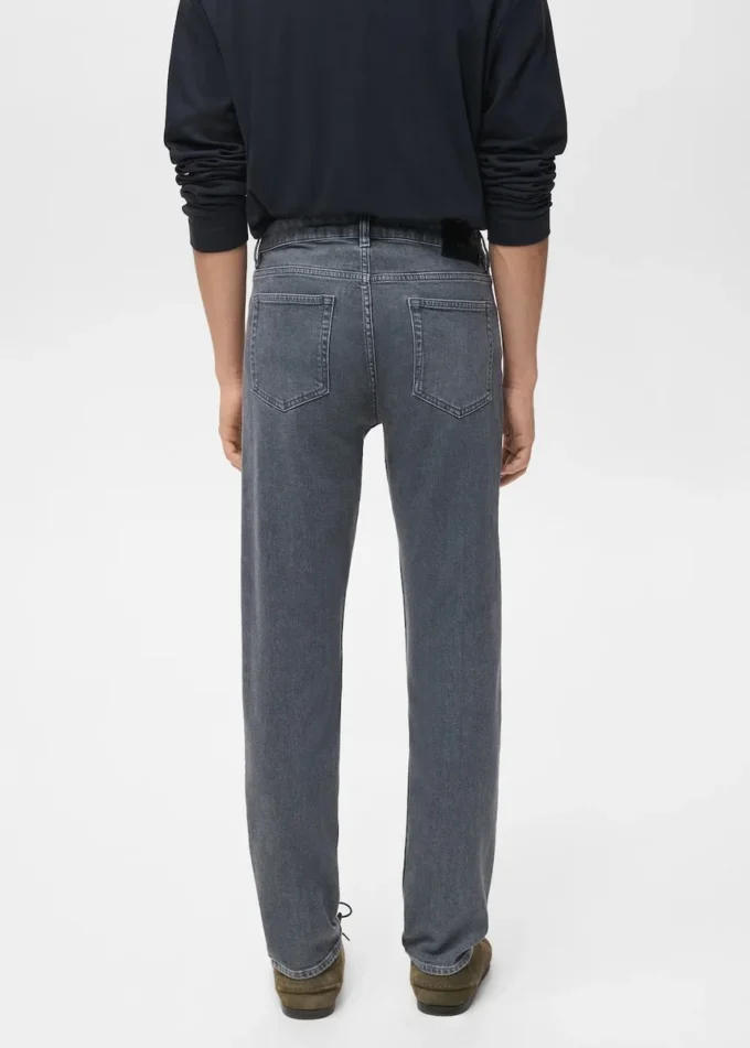 Dżinsy Patrick o dopasowanym kroju i wyjątkowo miękkim materiale