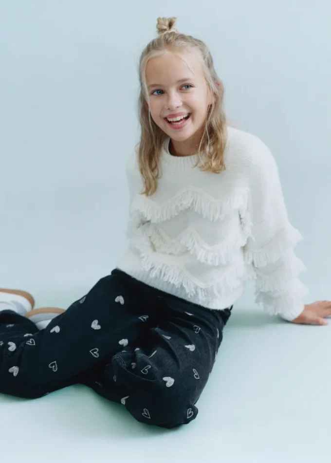 Dżinsy z haftowanym sercem Dżinsy z haftowanym sercem