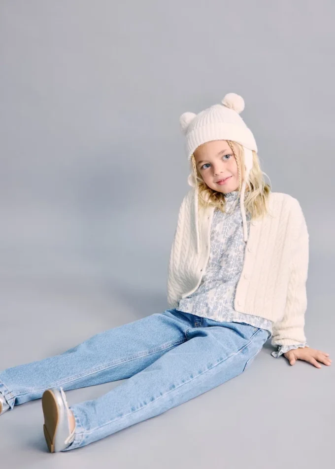 Dżinsy z papierową torbą i guzikami Dżinsy z papierową torbą i guzikami