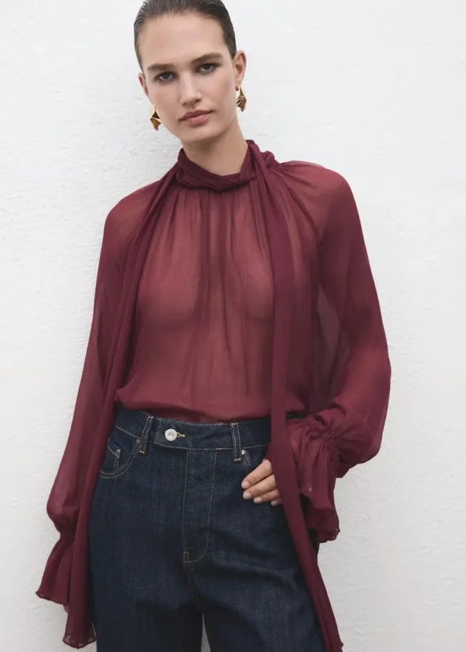 Dżinsy z prostymi nogawkami i plisą Dżinsy z prostymi nogawkami i plisą