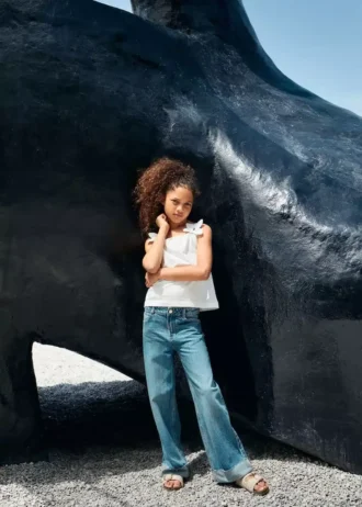 Bawełniana koszulka z kwiatowym detalem