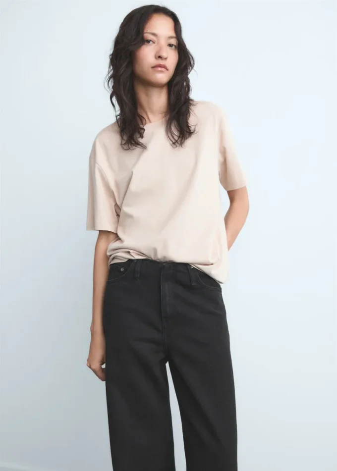 Dżinsy z szerokimi nogawkami i średnim stanem